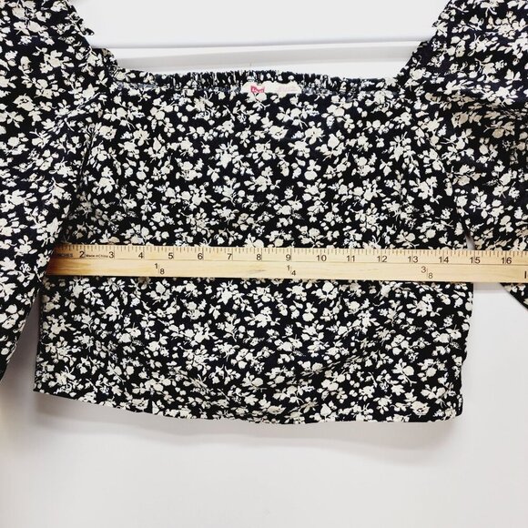 Levi's Floral Cropped Top Women's Size S Black Beige Square Neck Puff Sleeves - Picture 9 of 11